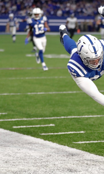 Luck, Ebron lead Colts past struggling Jaguars 29-26